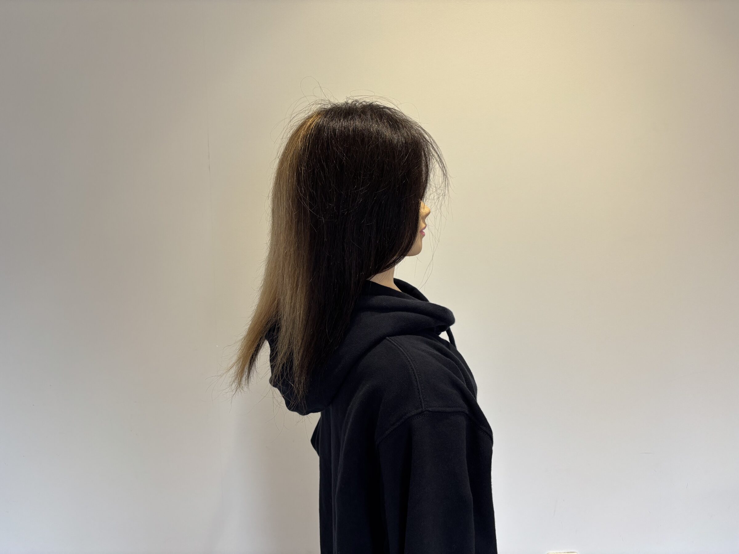 美容室にパーカーを着ていくとよくない理由